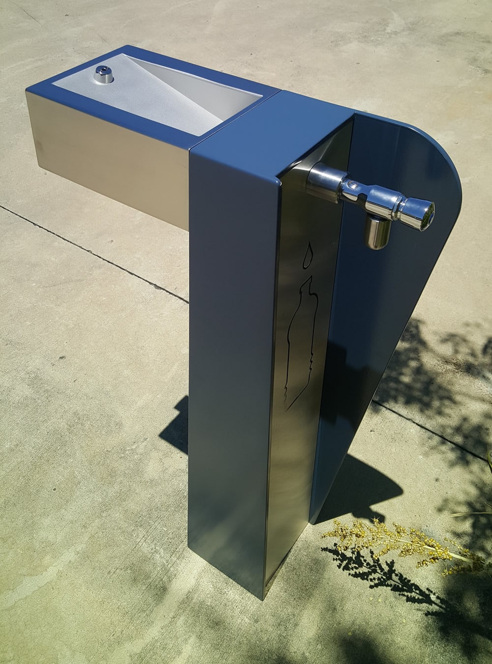 Bubbler with dog bowl Urban Fountains and Furniture Australia
